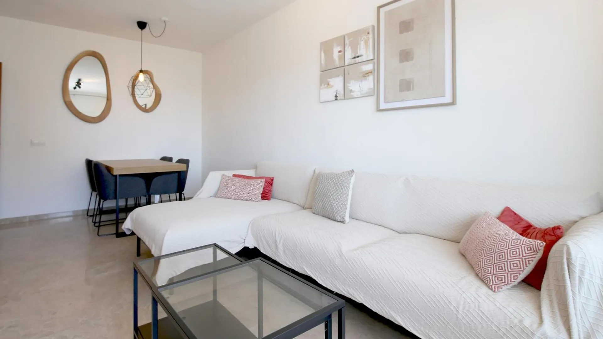 Estepona Port Apartment Sunny